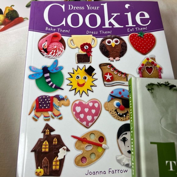 COOKBOOK NOOK GIFT SET - Picture 6 of 14